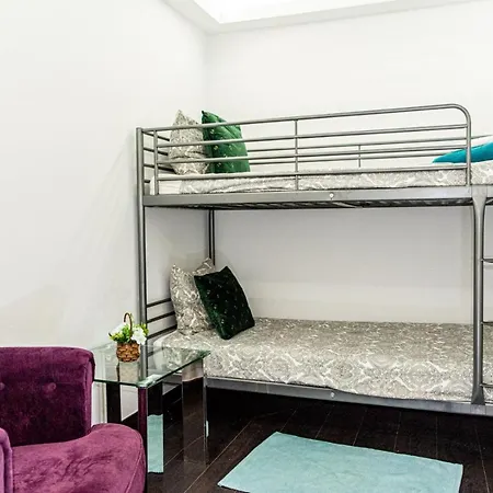 Apartment Catedral Reina *